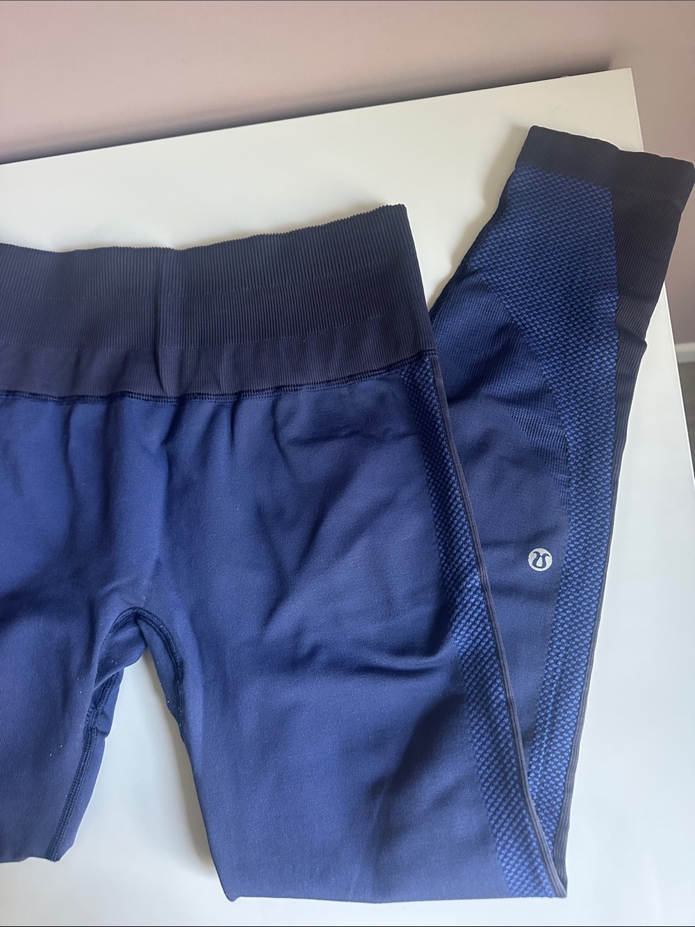 LULULEMON Blue leggings with textured side stripes - Picture 2 of 3